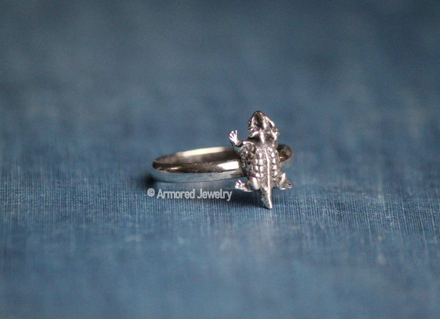 Sterling Silver Horned Toad Ring on Comfort Band